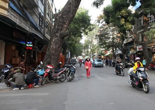 cua hang qua tang doanh nghiep sang trong dang cap tren pho nguyen huu huan